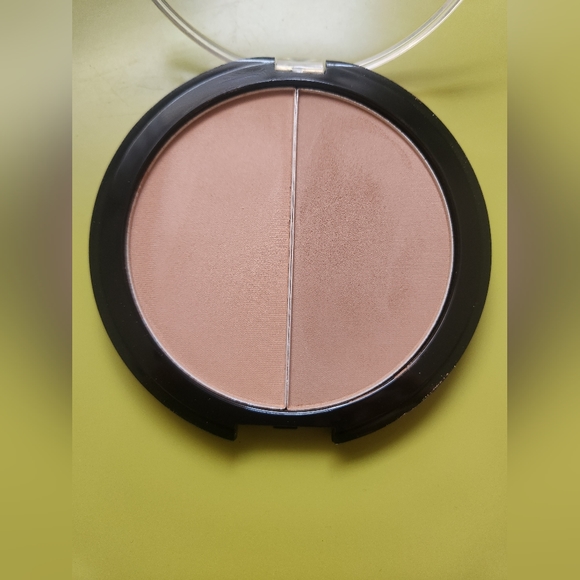 Gently Used Paula's Choice Sunkissed Bronzer Duo - Picture 4 of 4